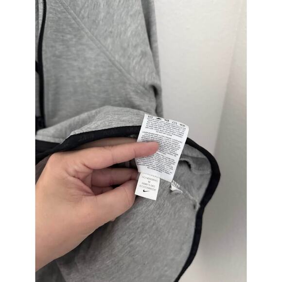 Nike Tech Women’s Fleece OG Full Zip‎ Classic Grey Hooded Jacket Sz M - Picture 6 of 9